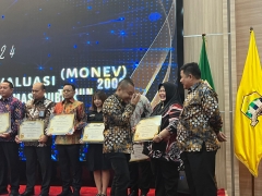 Perumdam Tirta Berkah Raih Penghargaan Keterbukaan Informasi Publik Kategori BUMD